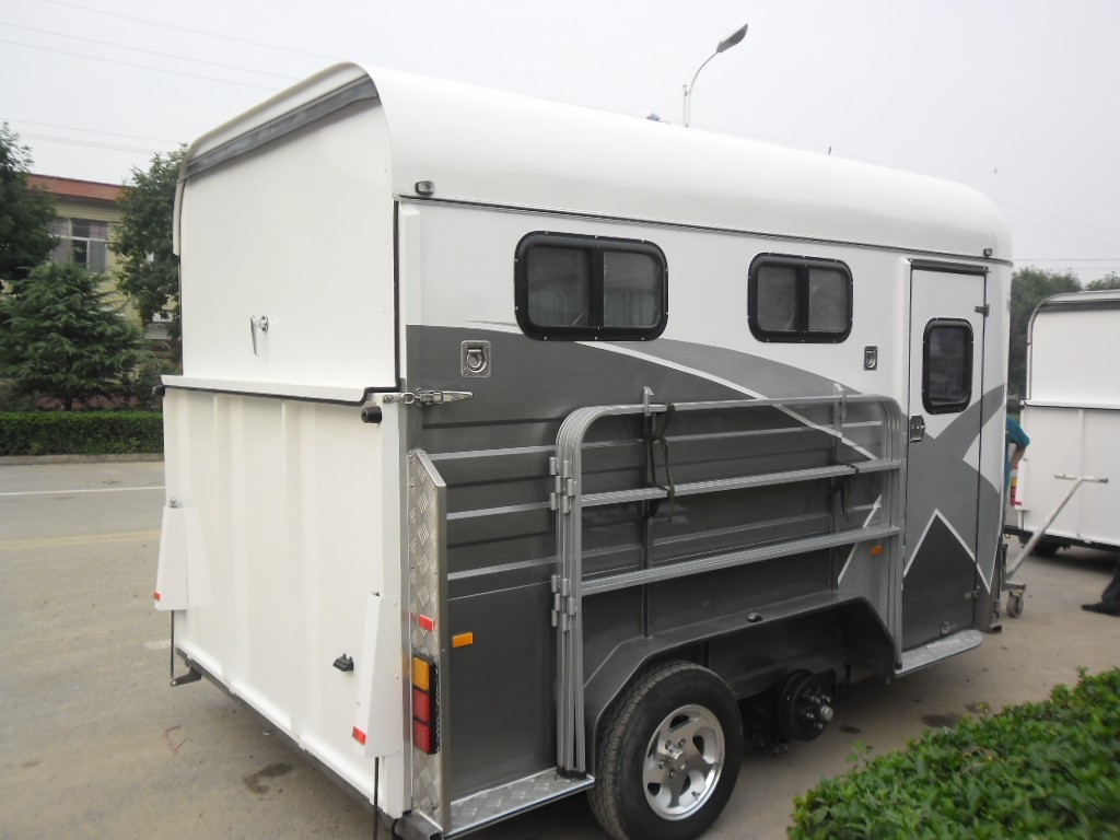 加长角度负载马漂浮物,适用于 2 匹马