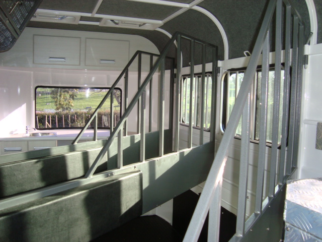 加长角度负载马漂浮物，适用于 2 匹马