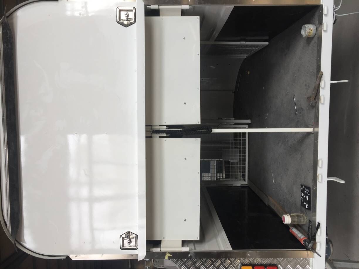 3 匹马的角度负载马浮标