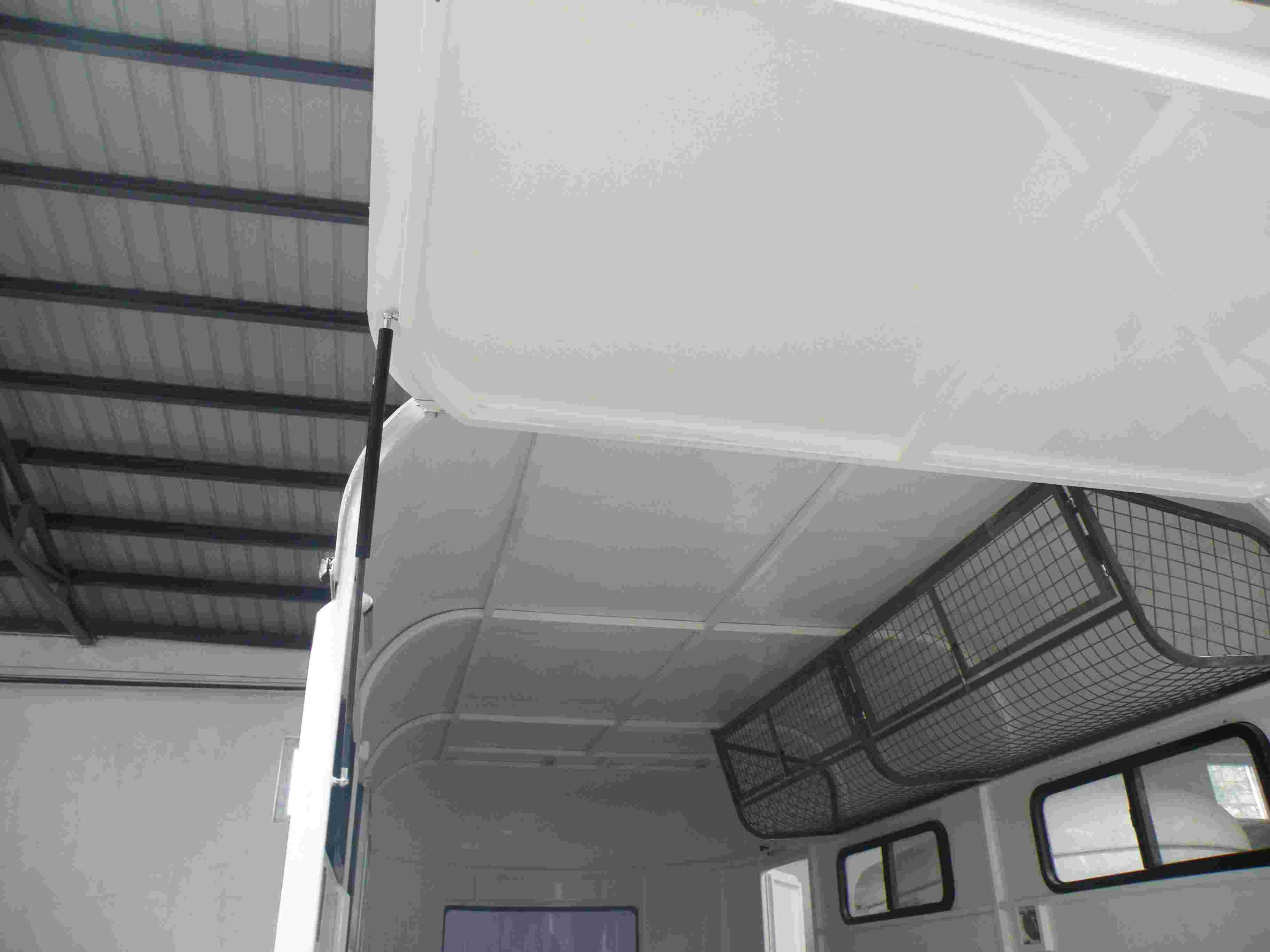 2 匹马的角度负载马浮子