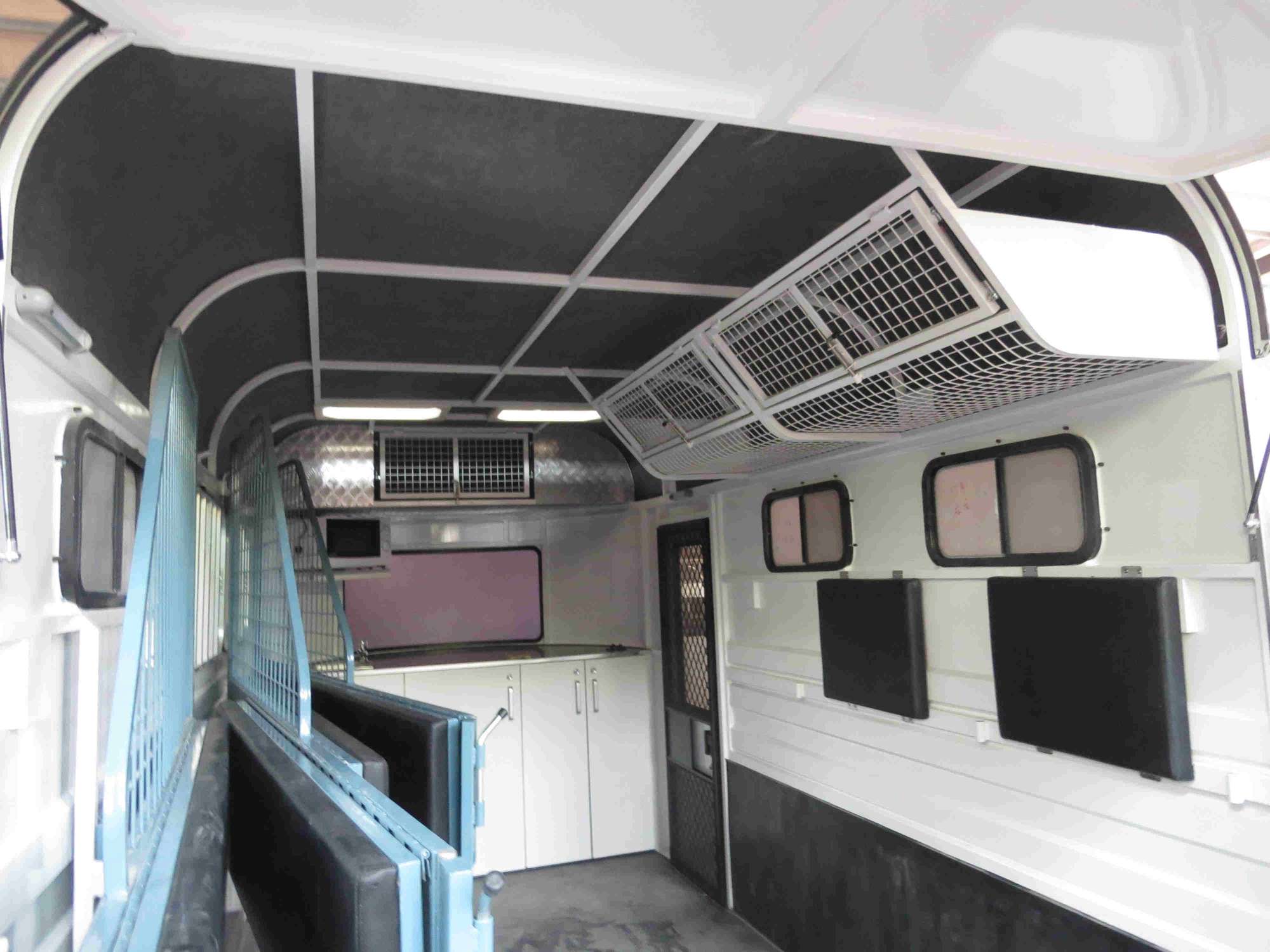 加长角度负载马漂浮物,适用于 2 匹马