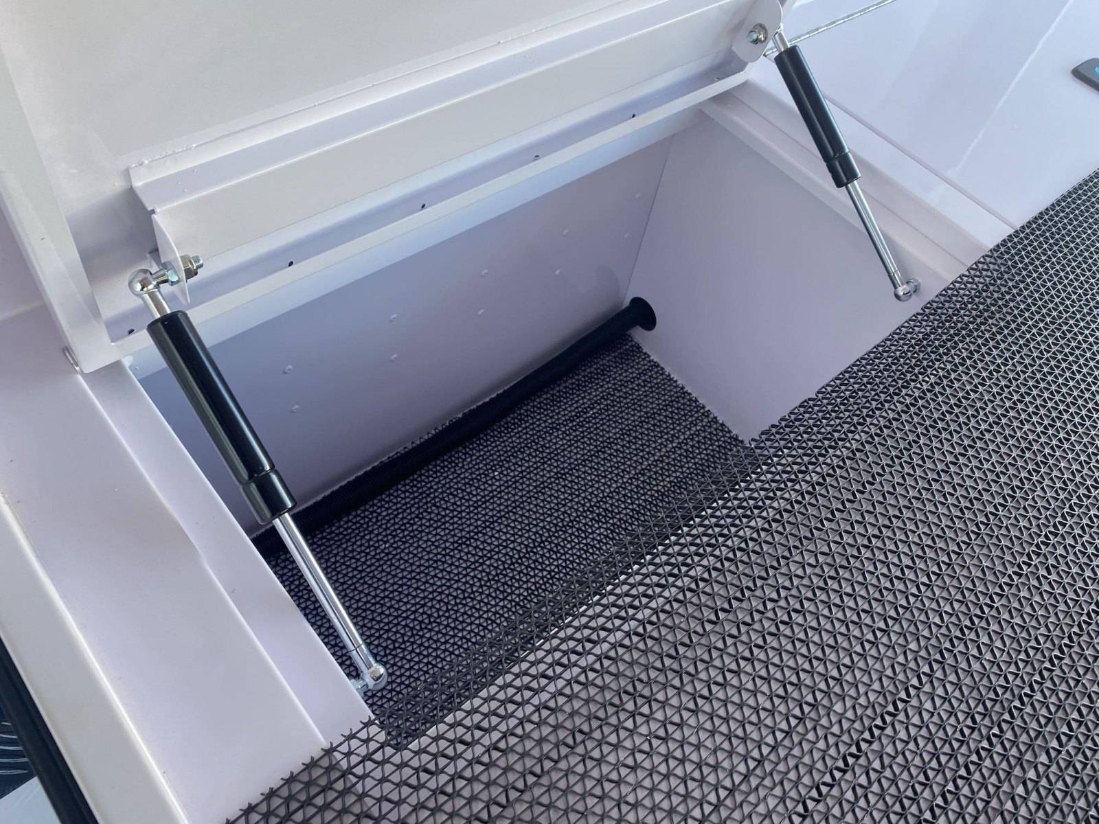 单轴大型商人拖车