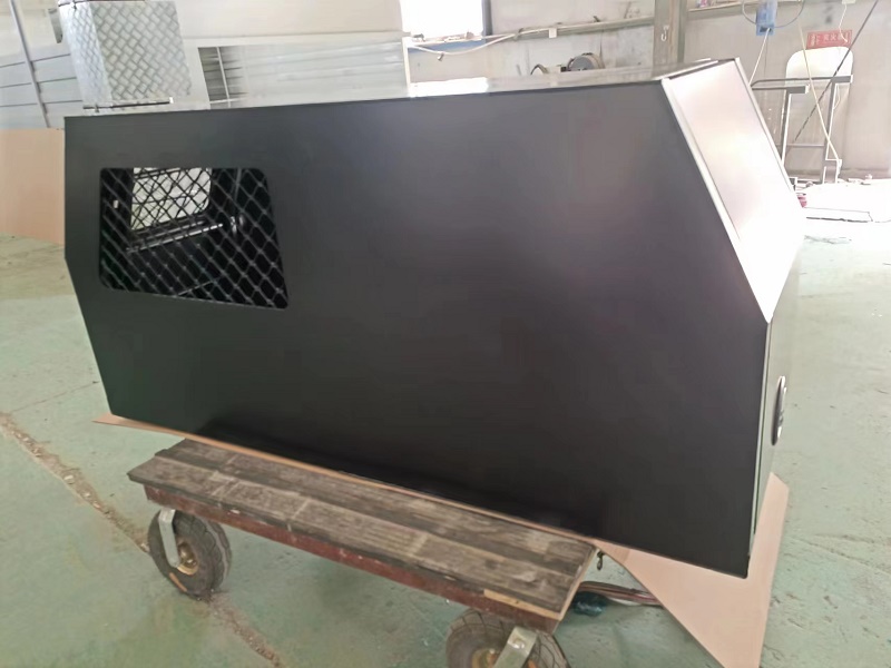 紧凑型卡车鸥翼式顶篷