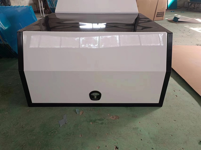 紧凑型卡车鸥翼式顶篷