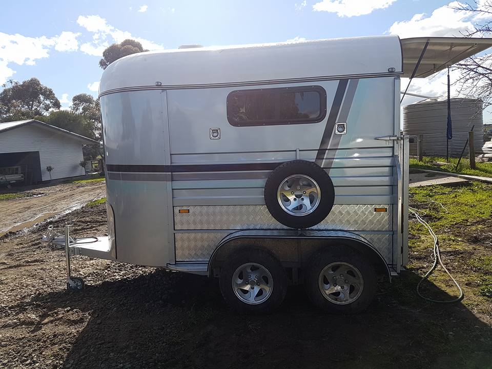 标准 2 型马角负载马拖车