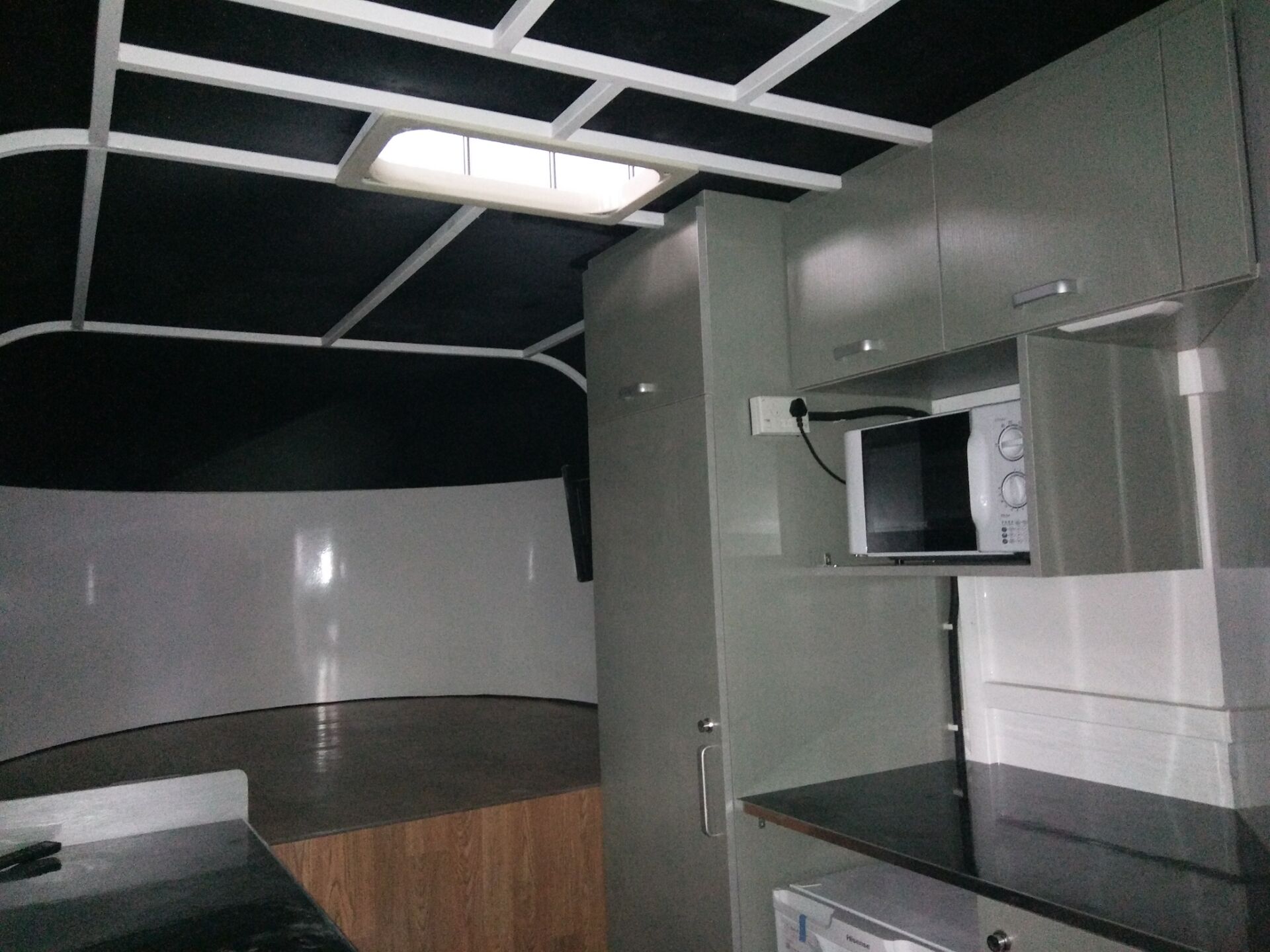 定制方形前马拖车