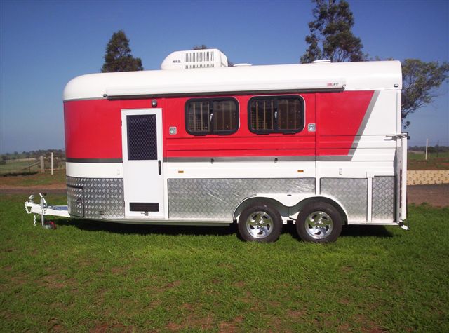 2匹马加长角度负载浮马