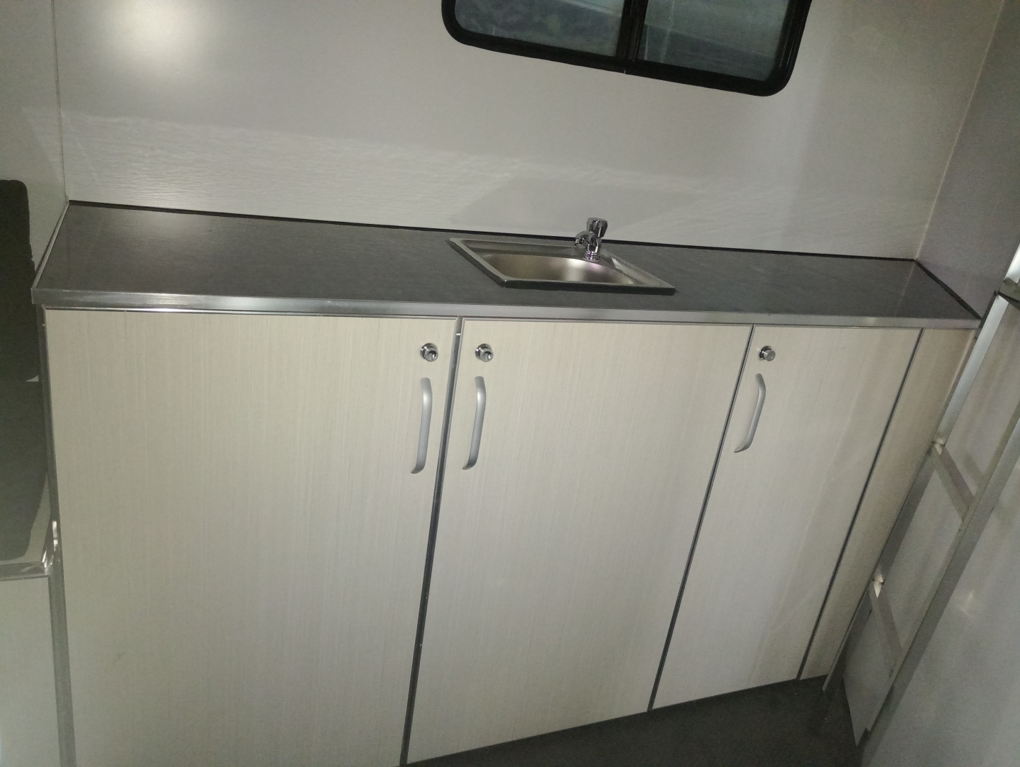 定制方前马花车