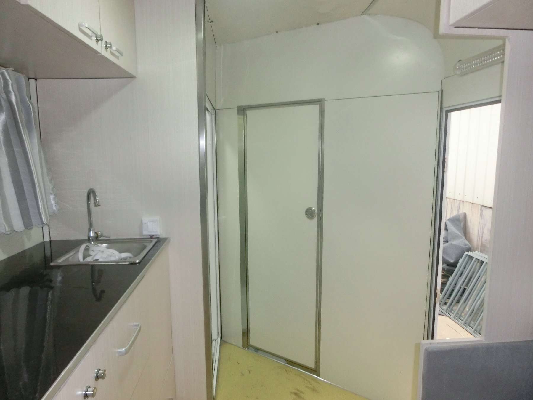 定制方形前马拖车