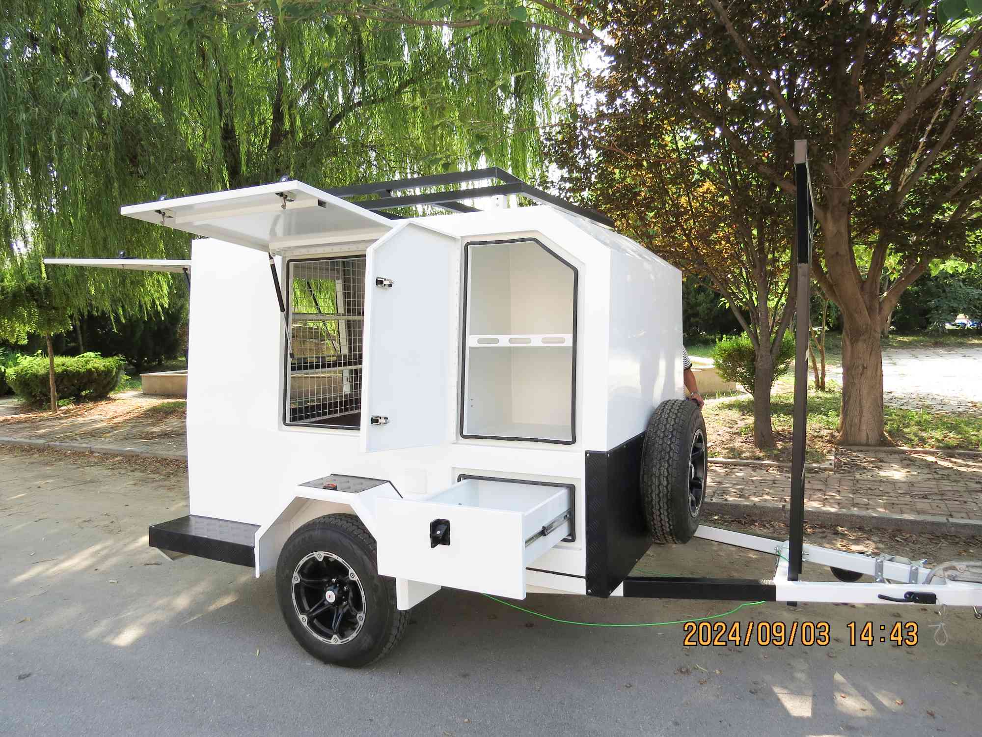 单轴工具传统拖车