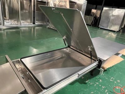 紧凑型卡车顶篷配件